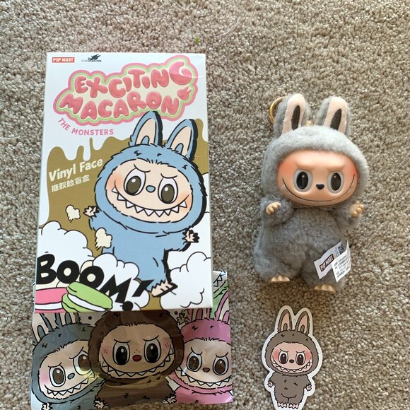 Labubu The Monsters Exciting Macaron Sesame bean - Picture 2 of 8